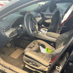 Genesis GV70 8